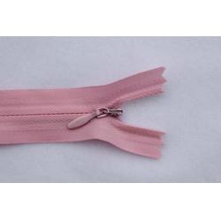 東莞市凱豐拉鏈 專業(yè)定做3號隱形拉鏈，品質與服務的完美結合