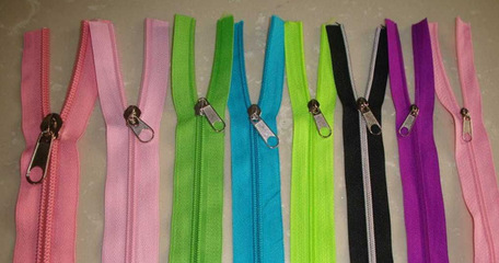 義烏市華靈拉鏈 高品質(zhì)各式尼龍拉鏈一站式采購(gòu)指南